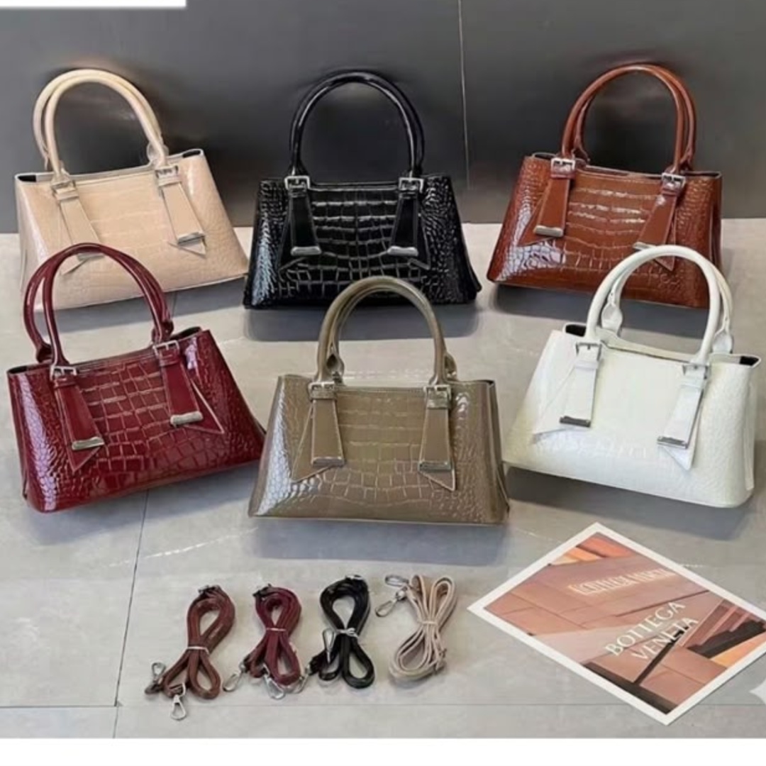 Cartera A5 Charol (Piel De Cocodrilo)