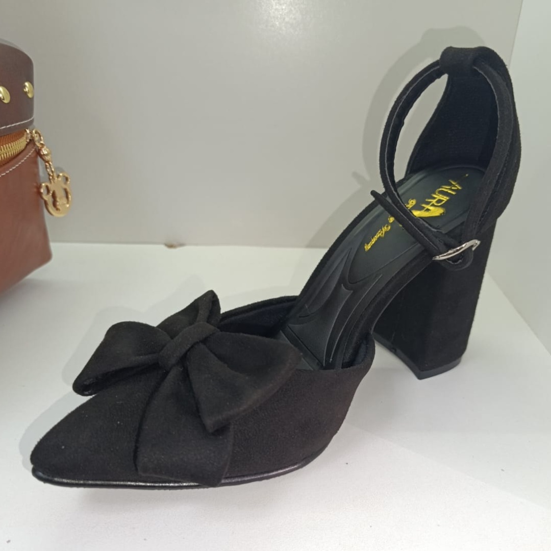 Stiletto Anne Negro Cuadrado X9