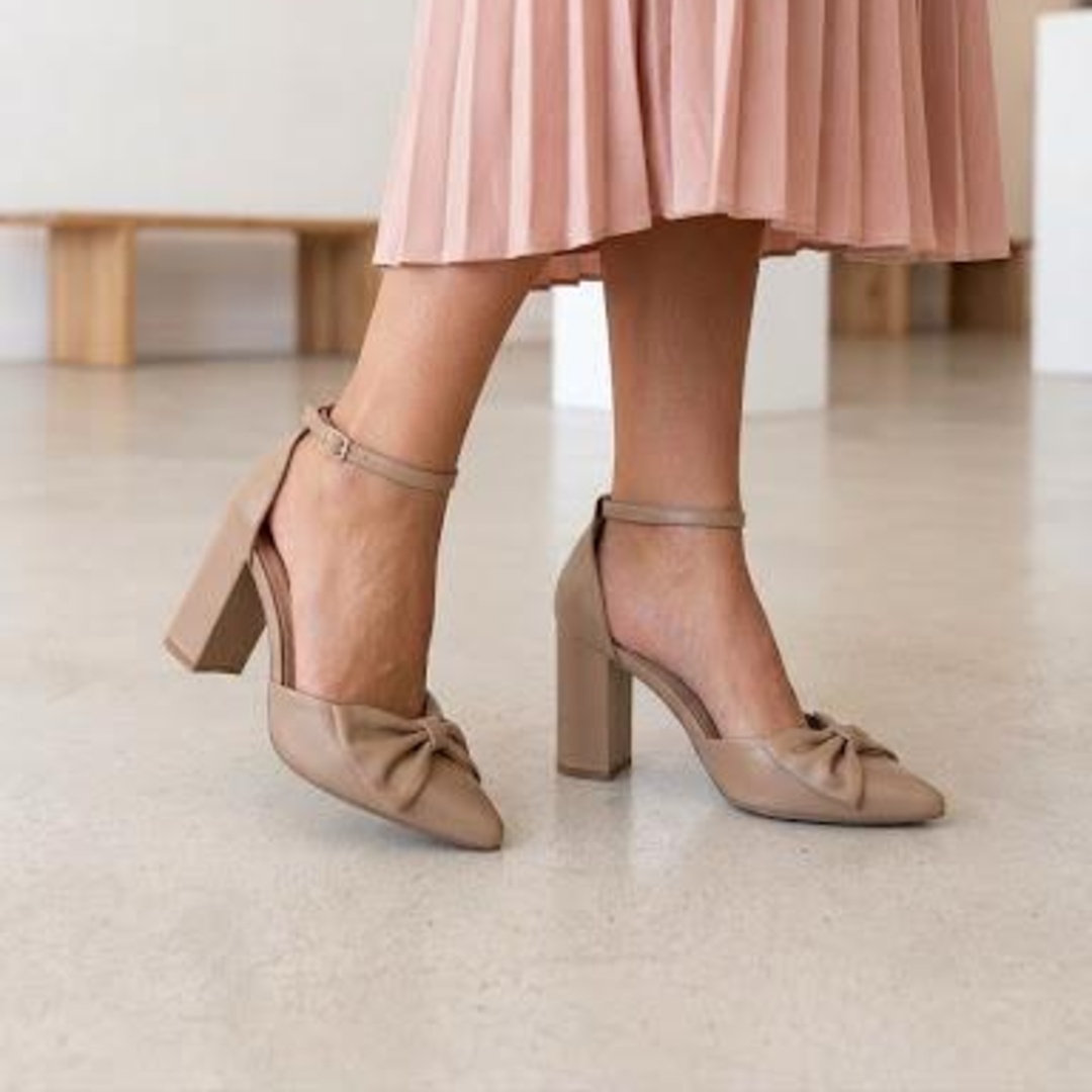 Mia Beige X9 Cuadrado Cuero