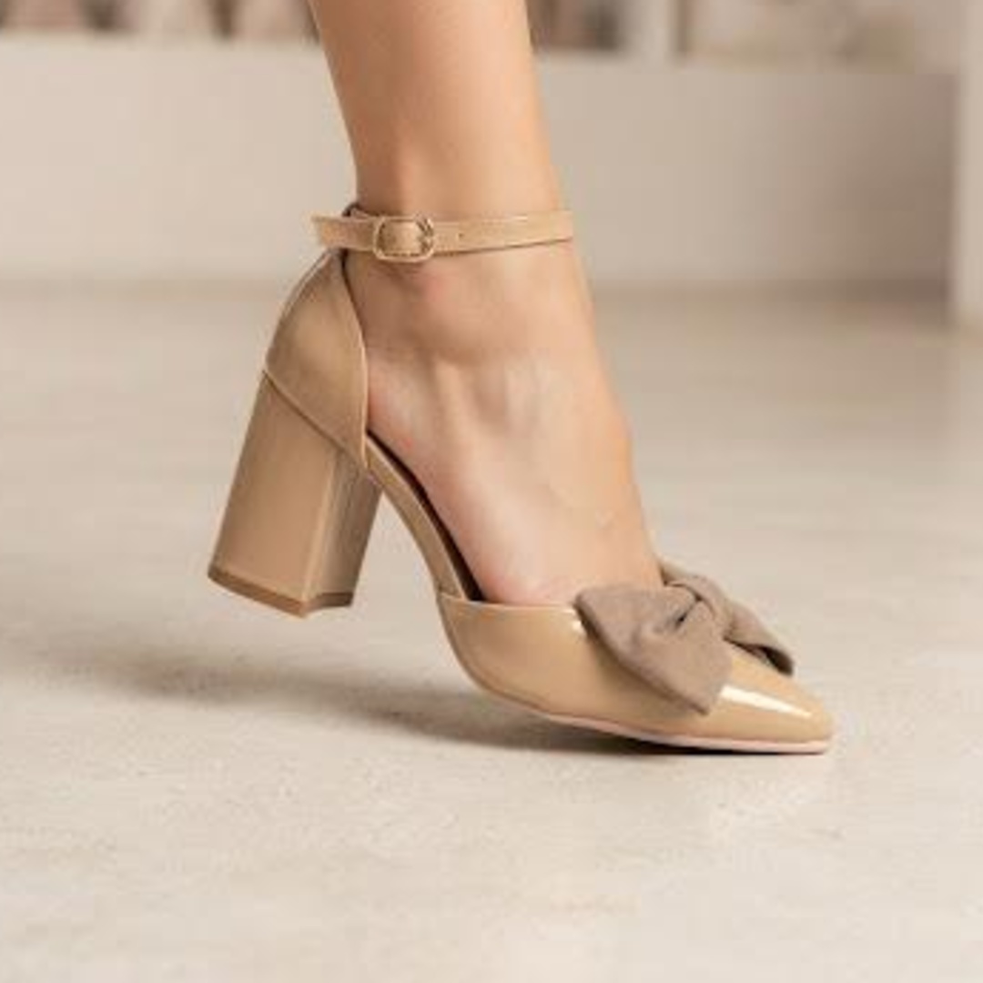 Stiletto Scarlet Beige Cuadrado X7