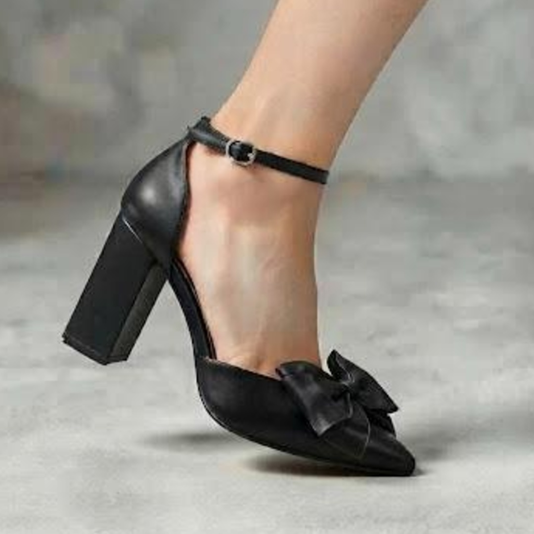 Stiletto Vexana Negro Seda Cuadrado X9