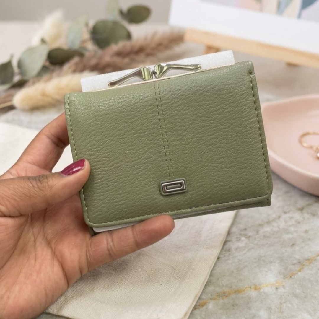 Billetera Con Broche Cuero