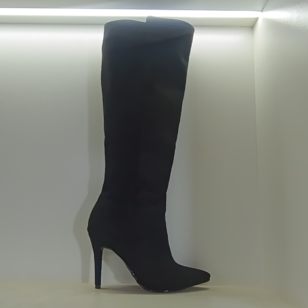 Bota Alexa Negro Gamuza Taco Delgado X9