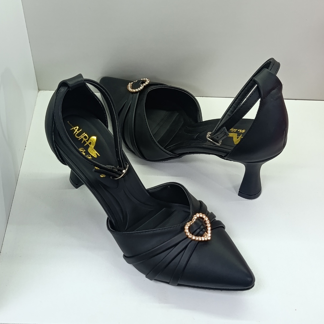 Stiletto Corazón Negro Taco Copa X7