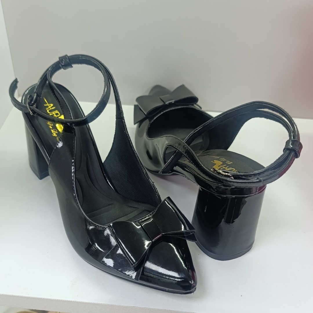 Stilletto Corbatín Negro Taco Cuadrado X7