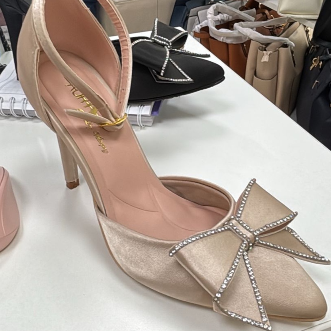 Stiletto Adriana Beige Satin X9