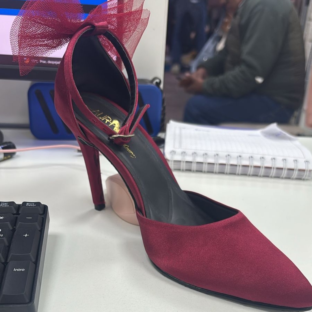 Stiletto Luna Vino Satin X9