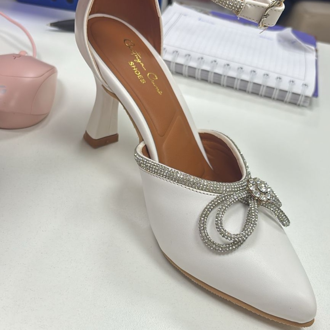Stiletto Brillo Blanco