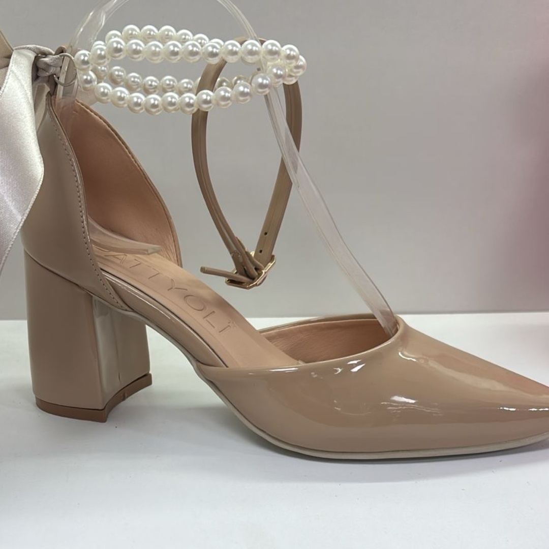 Stiletto Perlas Beige  X7 Cuadrado