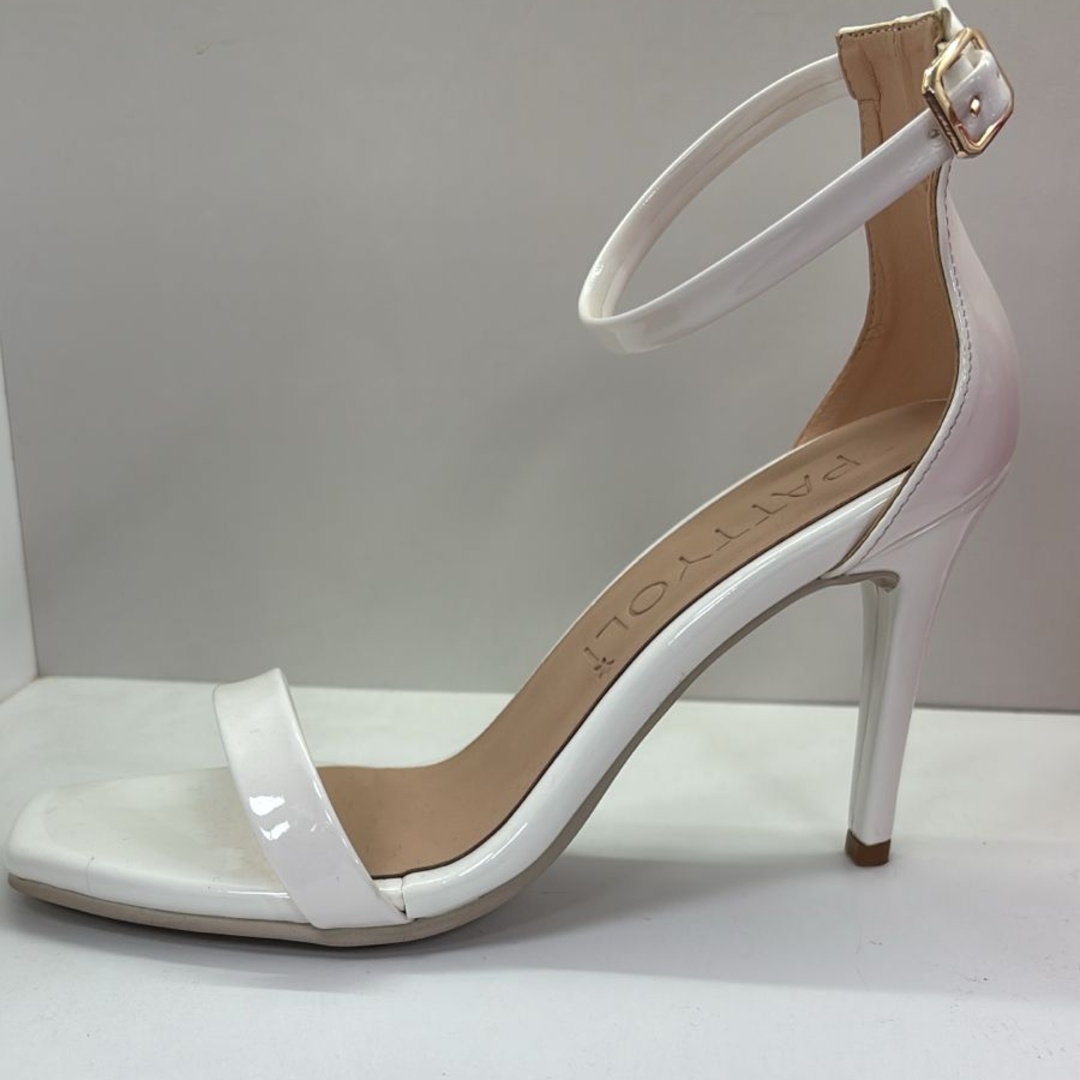 Sandalia Clasic. Blanco Pattyoli
