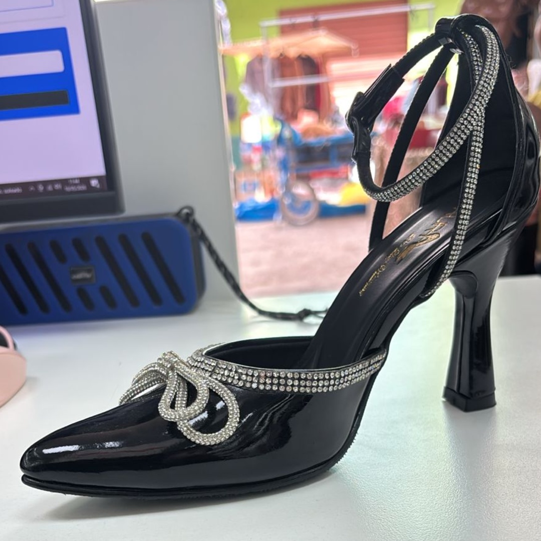 Stiletto Diana Negro  X9 Copa