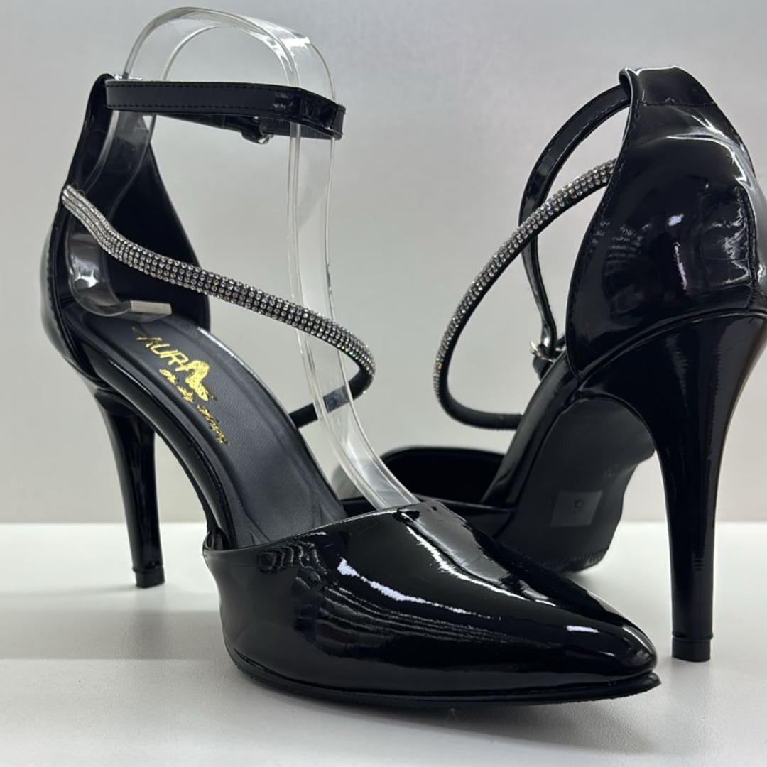 Stiletto Luana D. Delgado Negro X9