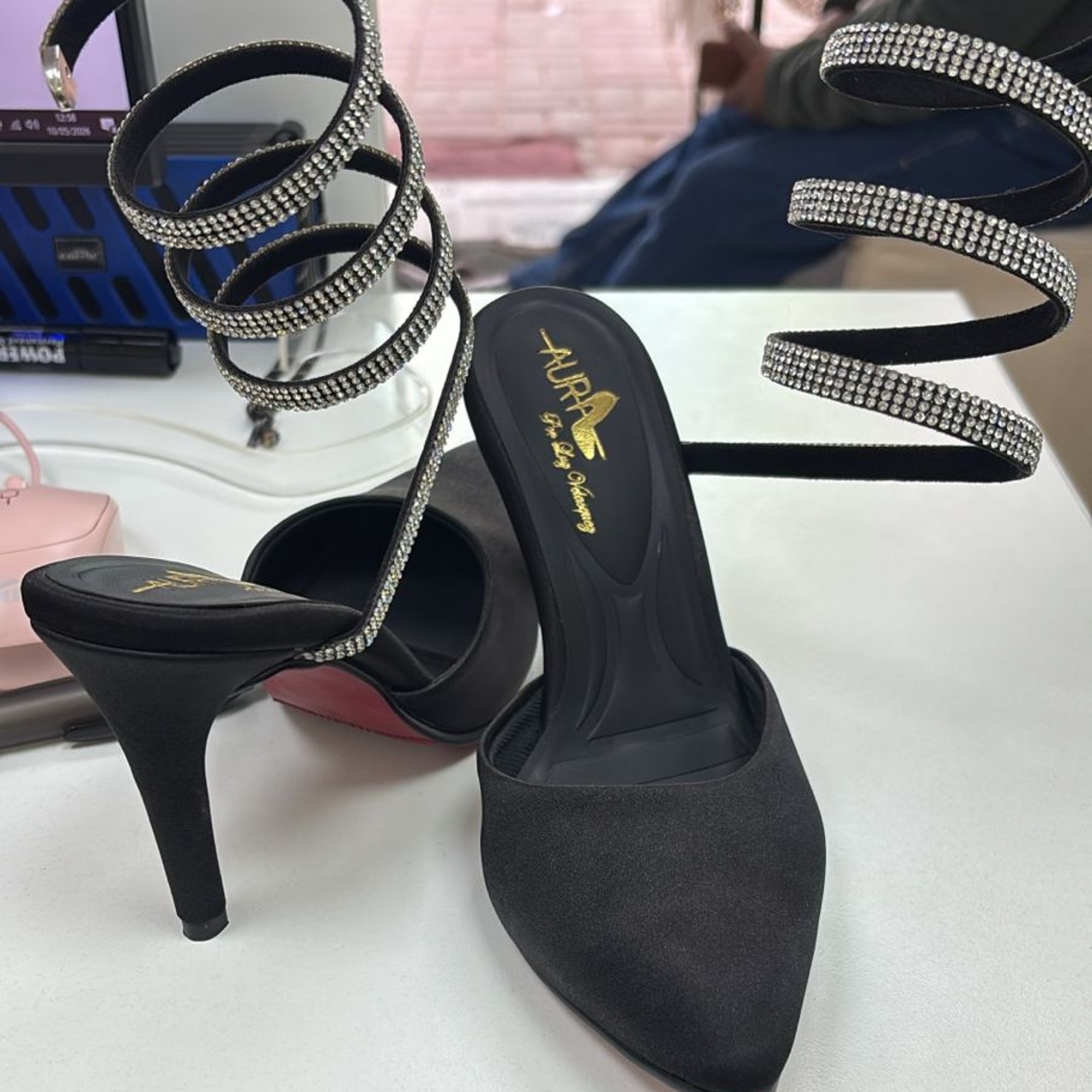 Stiletto Espiral Negro X9