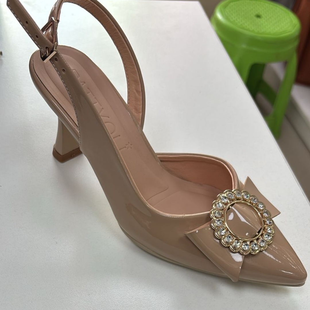 Stiletto Adorno Beige Pattyoli X7 Copa