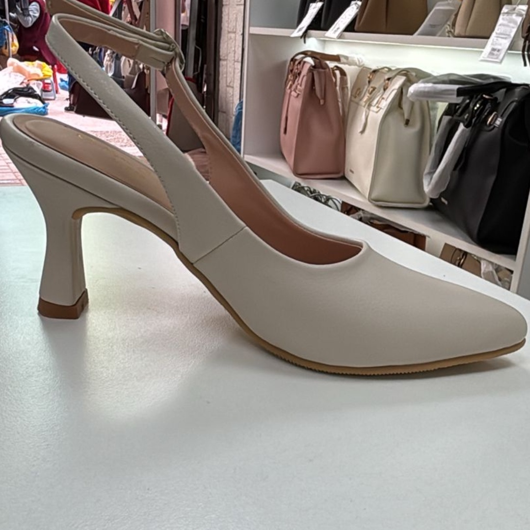 Stiletto Delia Hueso X7 Copa Cinthya Carra