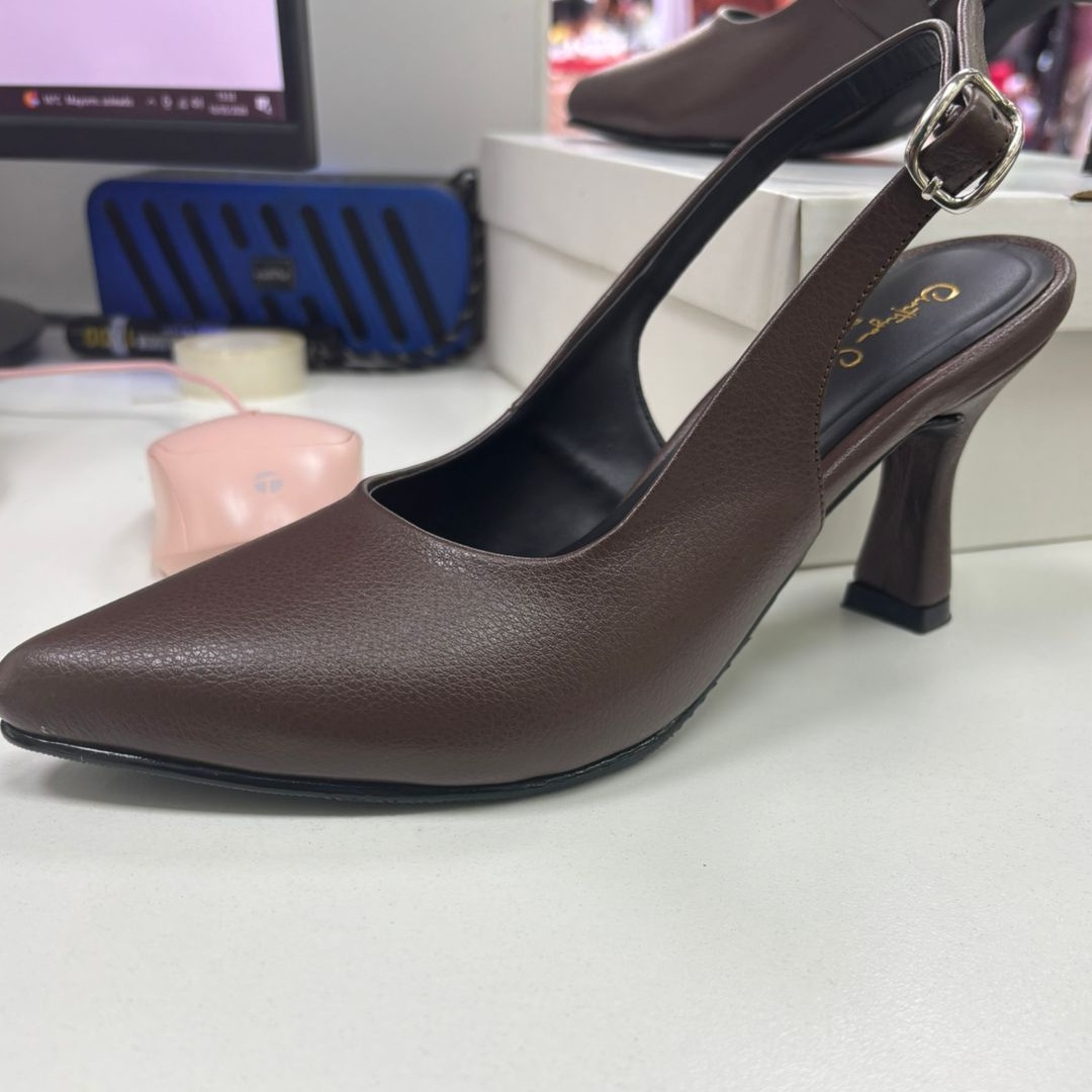 Stiletto Delia Chocolate Cuero X7 Copa Cinthya Carra