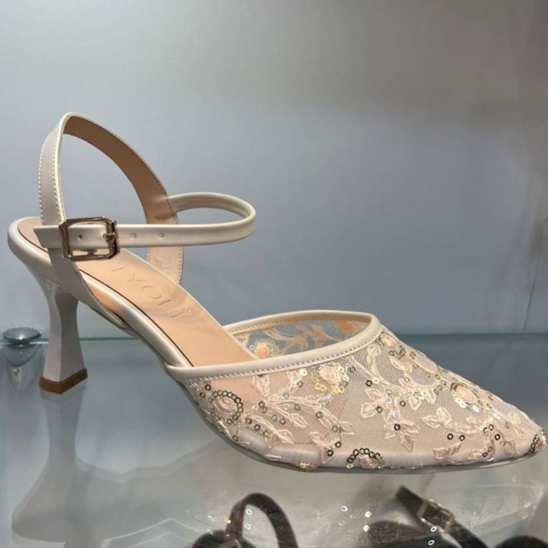 Stiletto Encaje Hueso X7