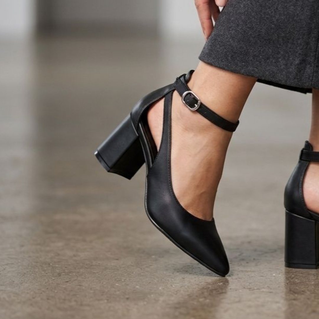 Stiletto Antonella X7 Negro Cuero